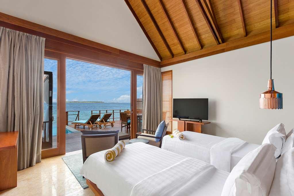 Furaveri Island Resort And Spa Muravandhoo Habitación foto