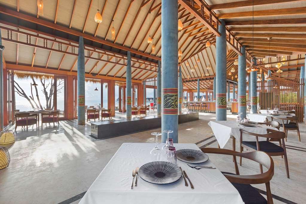 Furaveri Island Resort And Spa Muravandhoo Restaurante foto